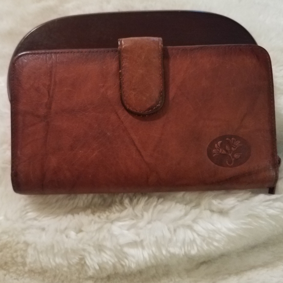 Vintage Buxton Wallet - Picture 3 of 16